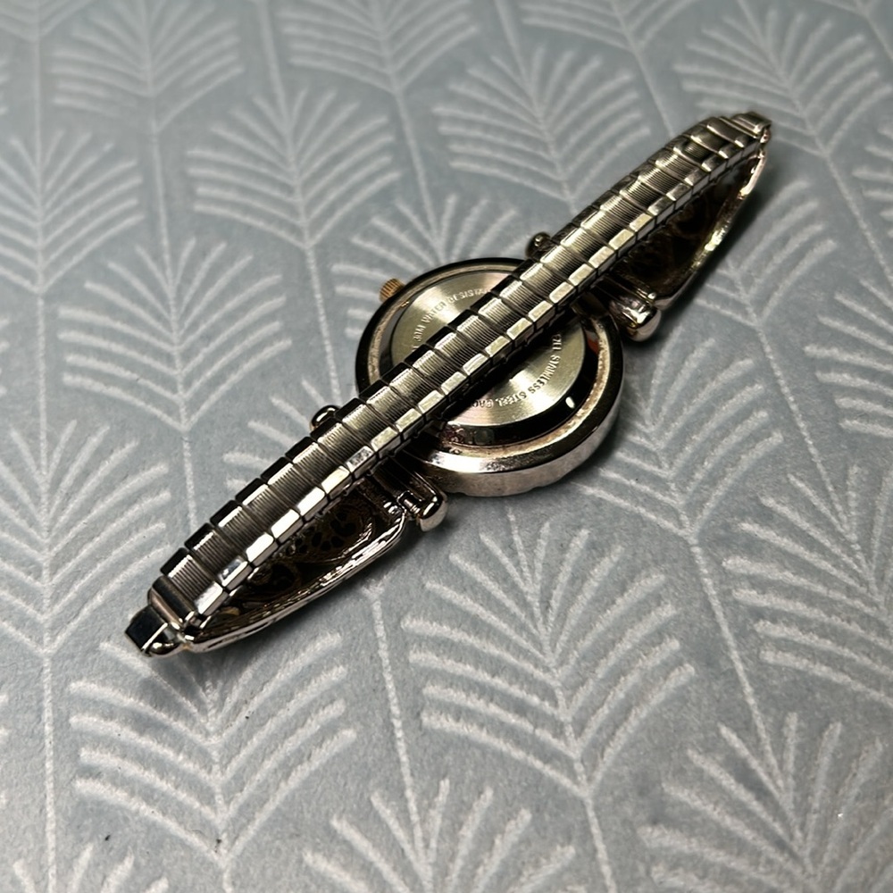 Heart detail wrangler elastic stretch silver watch - Picture 13 of 16